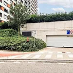 Modern City Heaven - Free Parking